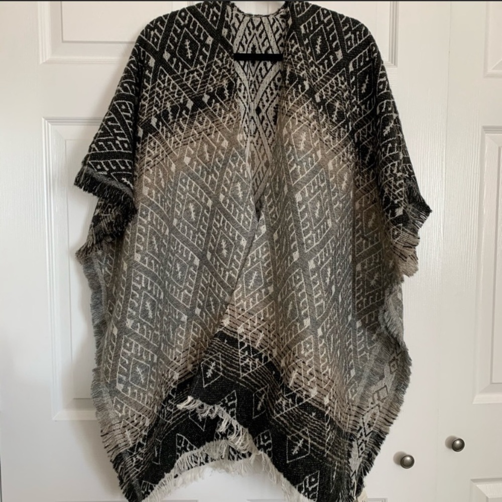 Lucky Brand Shawl